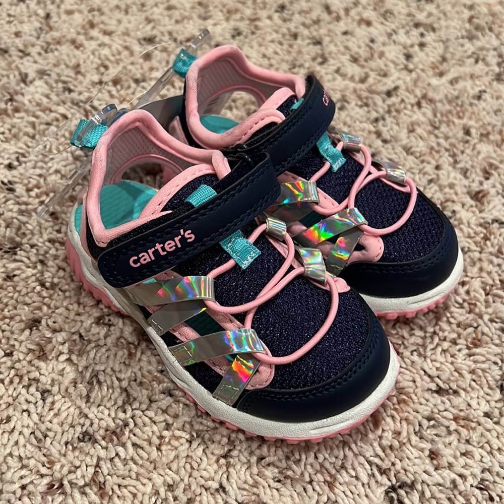 NWT Carter’s toddler girl’s closed toe sandals size 6